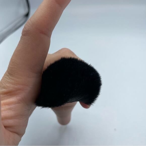 MAC 140Ses Rose Gold Glitter Bronzer Brush Limited Edition Holiday Set - Picture 4 of 6